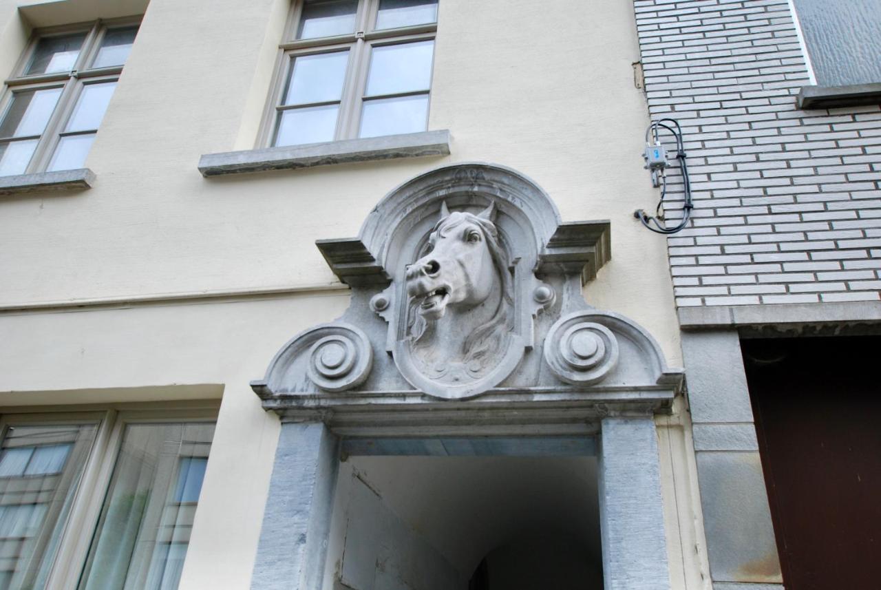 Appartamento Historical Miniature House In The Heart Of Anversa Esterno foto