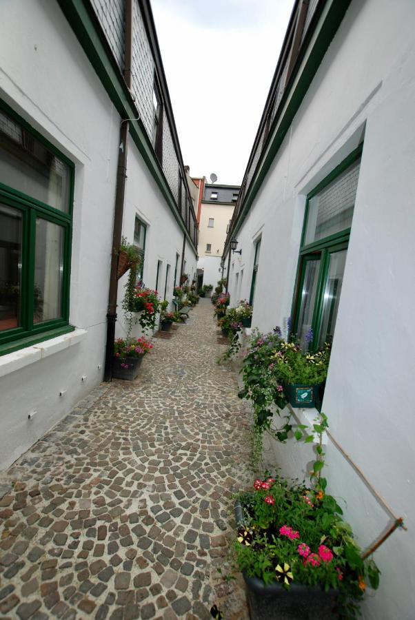 Appartamento Historical Miniature House In The Heart Of Anversa Esterno foto