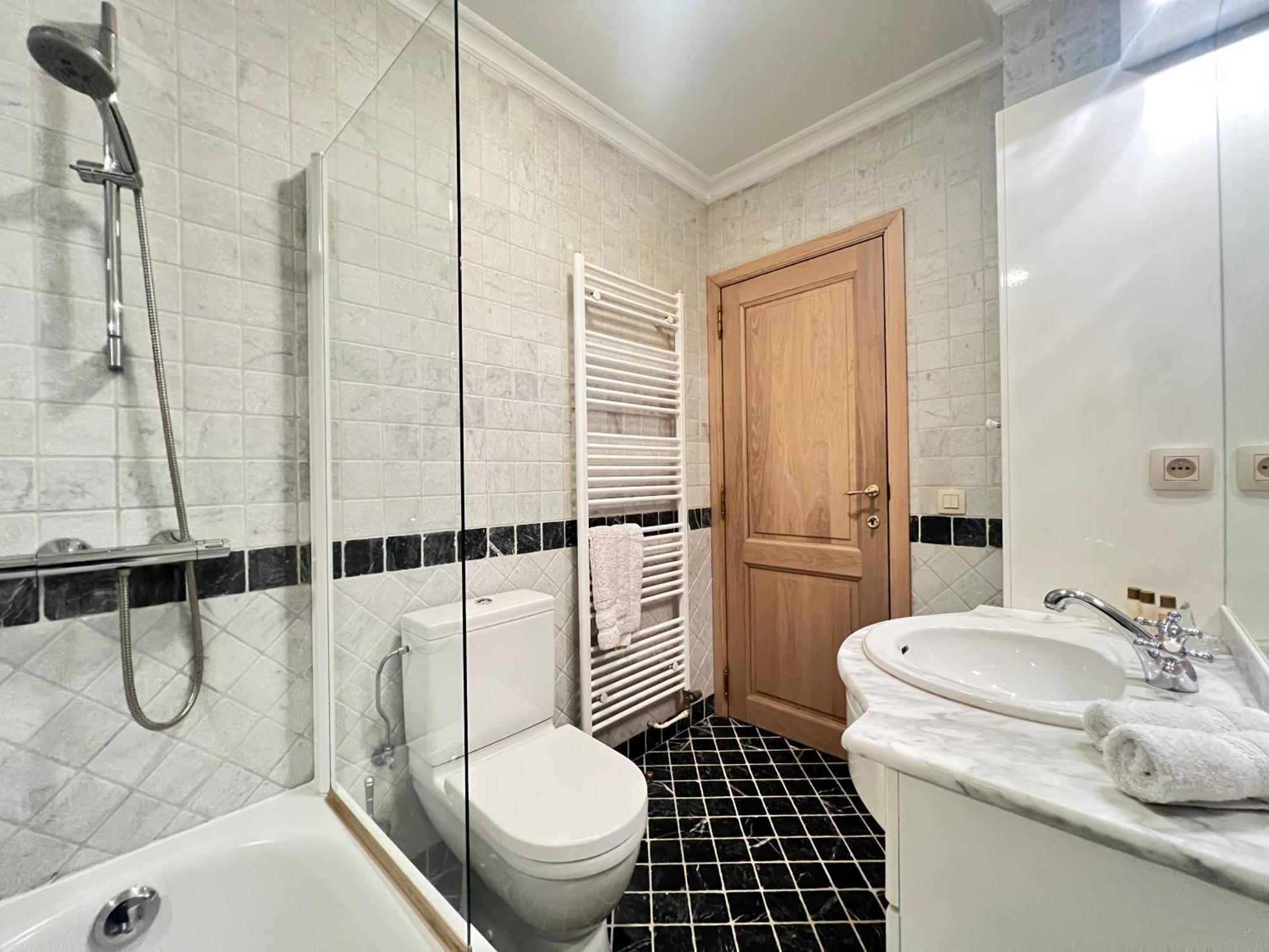 Appartamento Historical Miniature House In The Heart Of Anversa Esterno foto